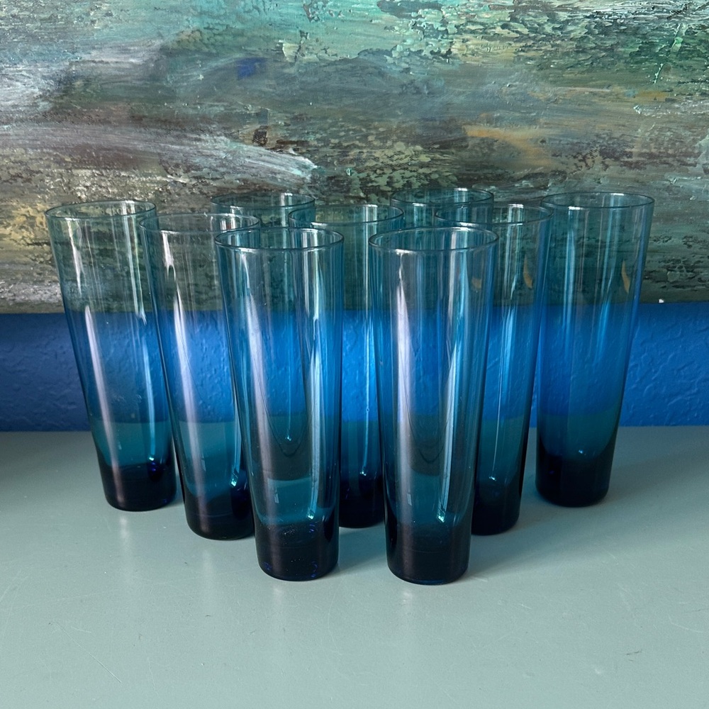 Set of 9 Vintage Beautiful Color MCM  6.5 Tall Teal  Blue Glasses
